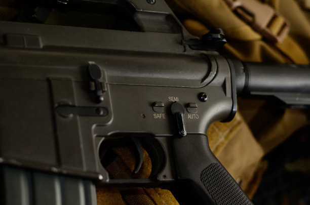m16