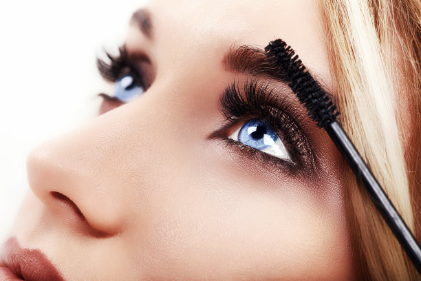 mascara