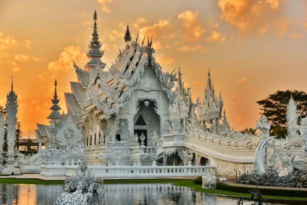 泰国黑白庙