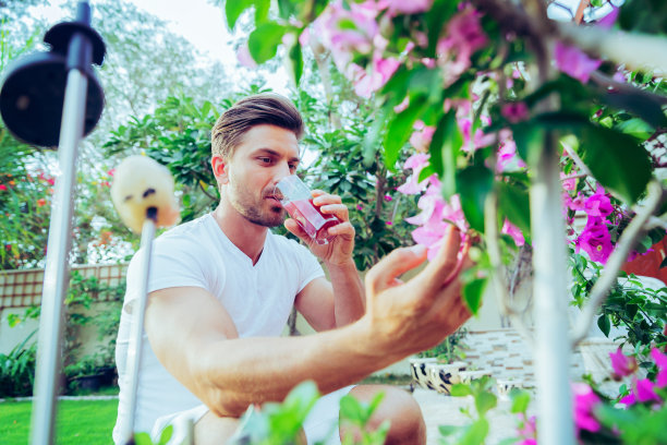 华丽绽放财富中心