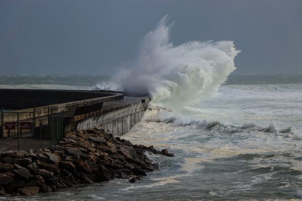 tsunami