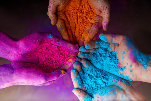 holi