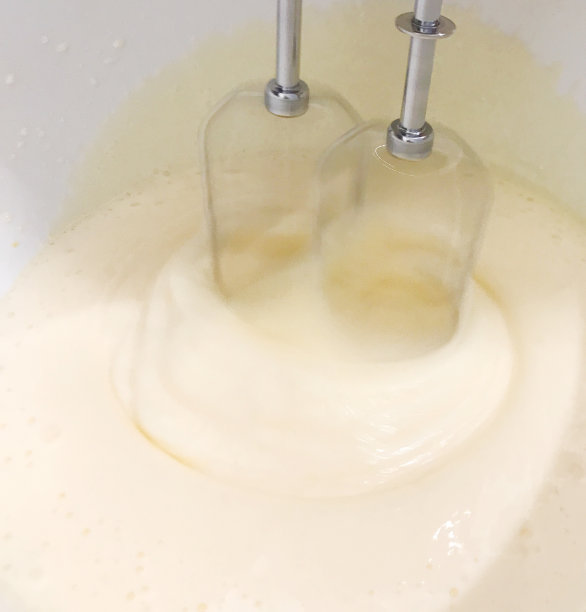 奶油搅拌机