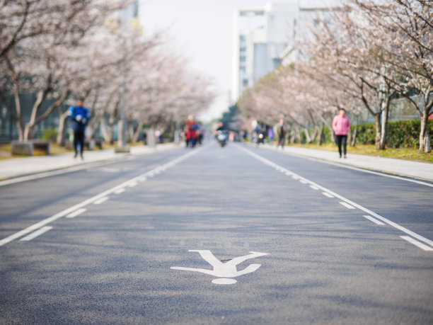 校园跑道