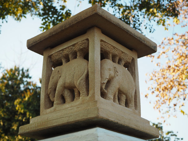 大象造型花灯