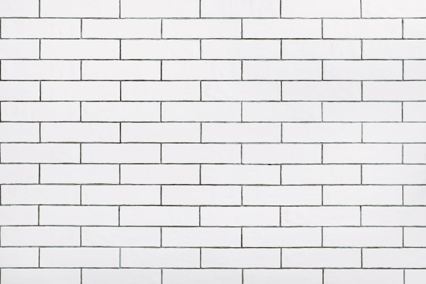 白色瓷砖墙