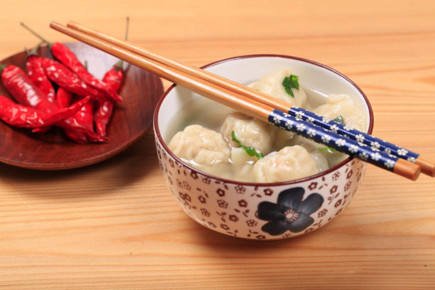 高汤馄饨