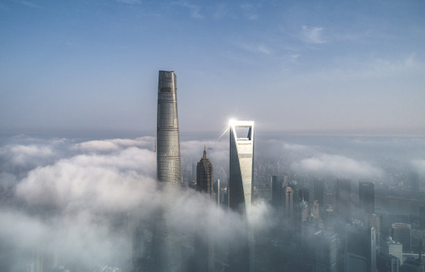 俯拍上海中心大厦