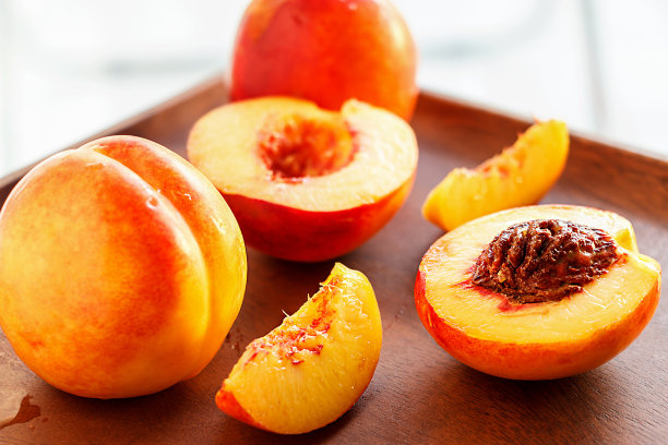 nectarines