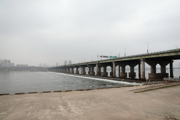 首尔市中心河