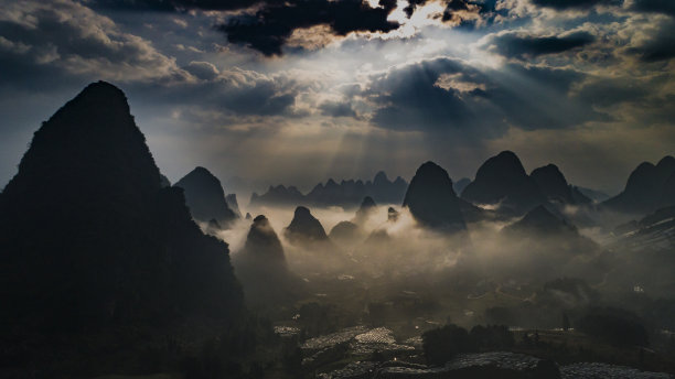 黎明