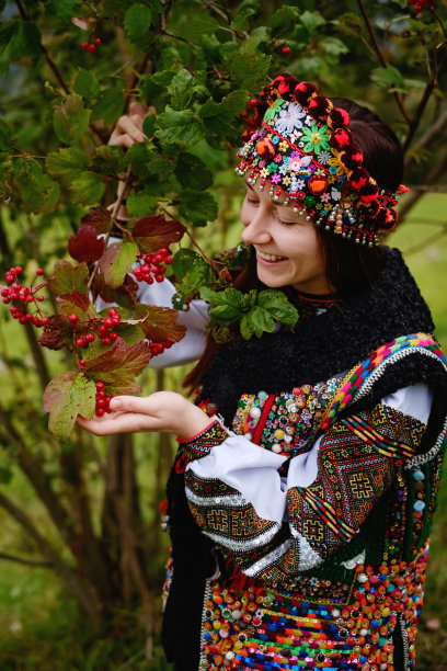 绣花美女头像