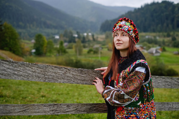 绣花美女头像