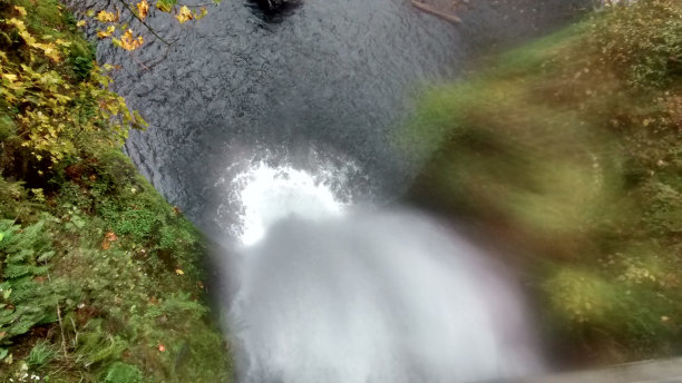 摩特诺玛瀑布