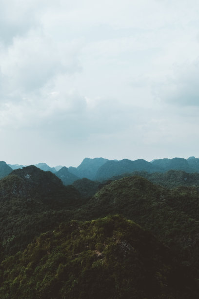 越南下龙湾景区溶洞