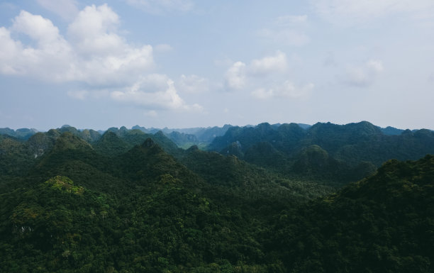 越南下龙湾景区溶洞