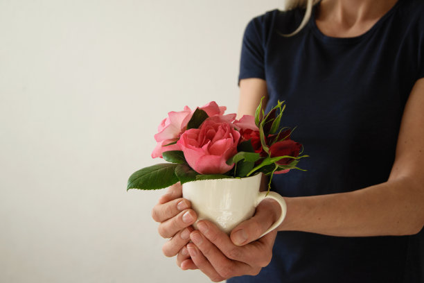 玫瑰花茶礼盒包装设计