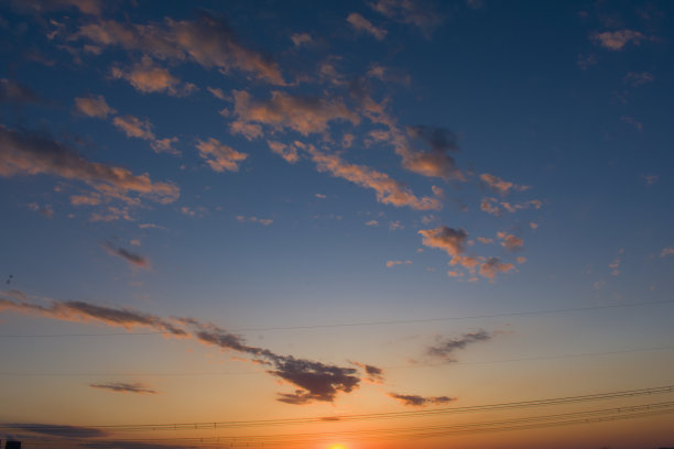 夕阳与电塔