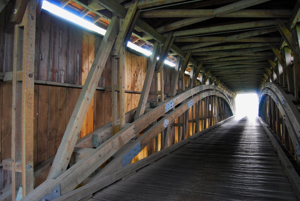木板廊桥