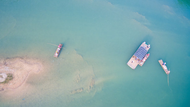 河湾河水流水