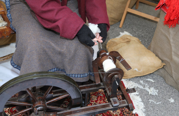 古老纺车