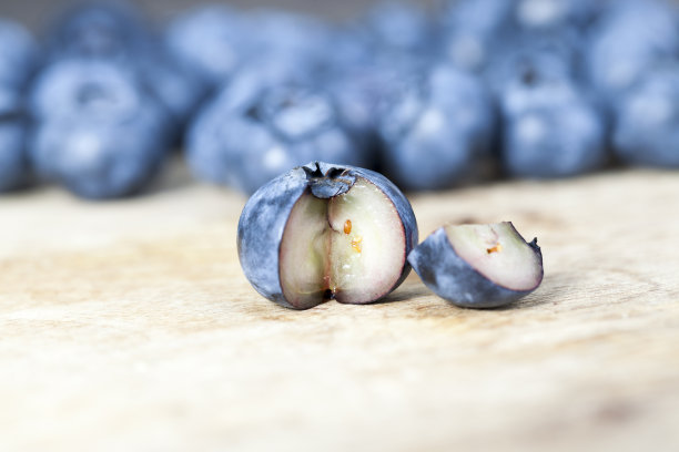 蓝莓果切