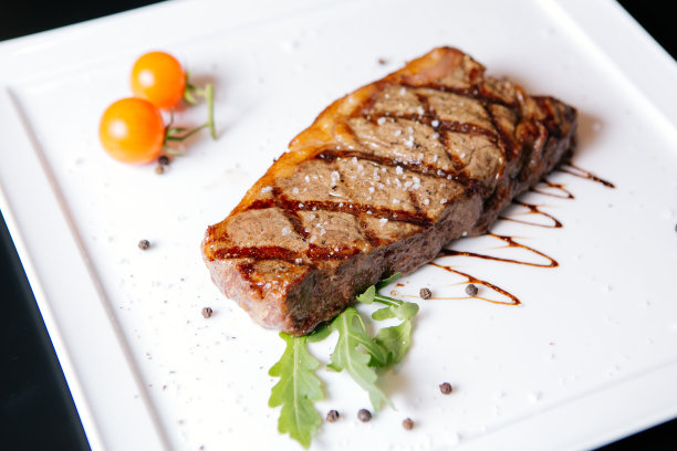 半熟品,格子烤肉,牛排