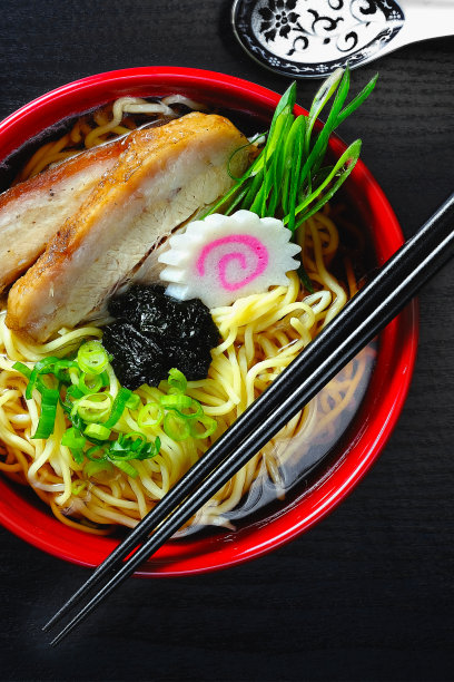 高级西餐,日本拉面,烤的