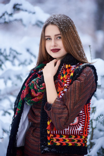 红衣图案优雅美人