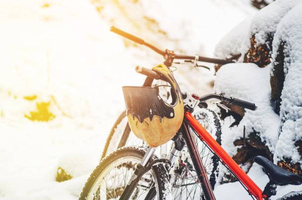 雪,自行车头盔,季节