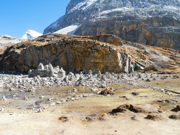 和谐塔中国风山水意境