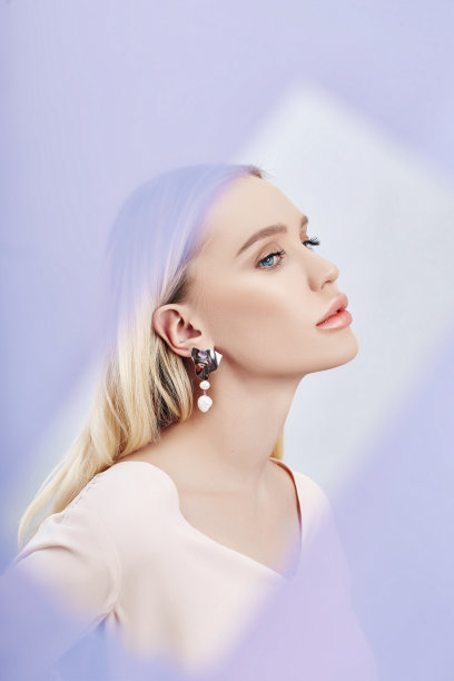 earring