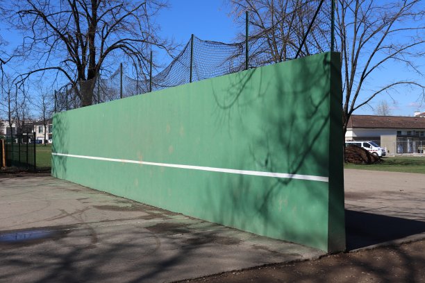 网球对墙练习