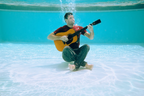 水中吉他