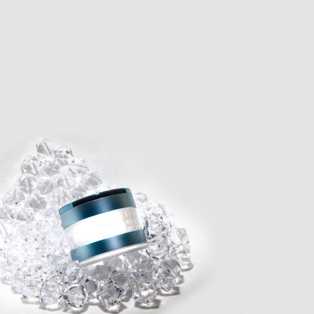 润肤霜化妆品画册