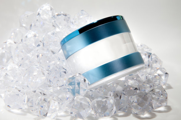 润肤霜化妆品画册