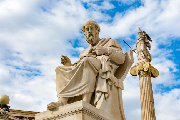 statue