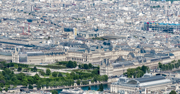 louvre