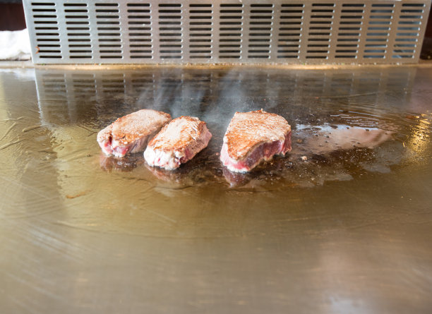 红肉,格子烤肉,牛排