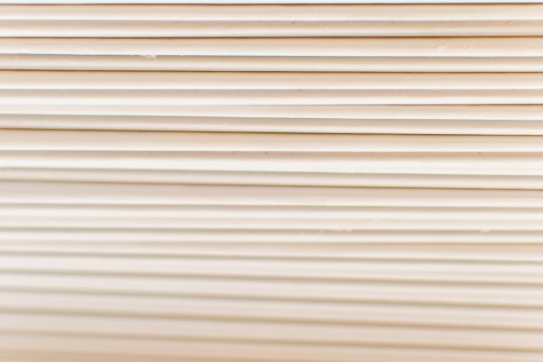 灰色几何线条封面