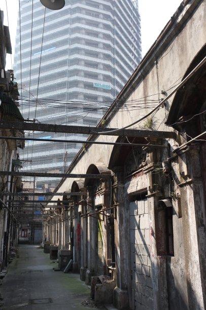上海工业区与居民楼