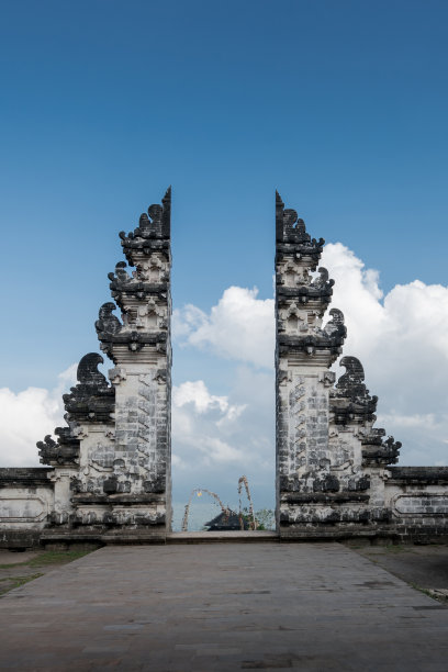巴厘岛天空之门