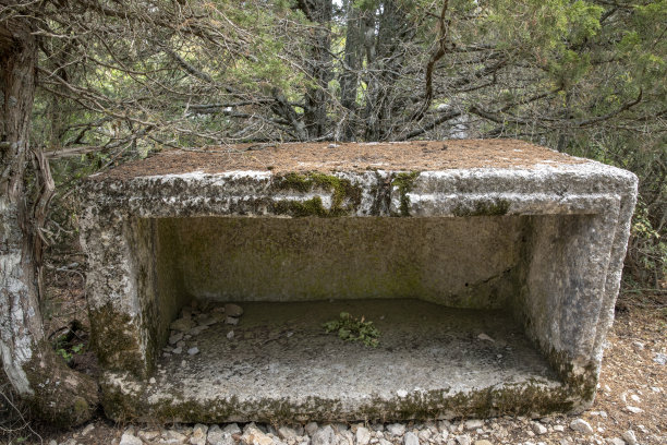 architrave