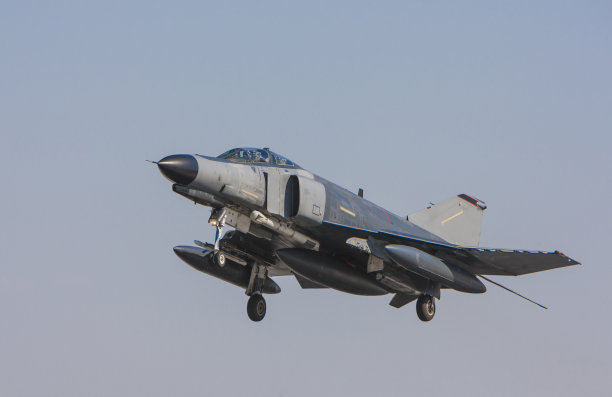 f4