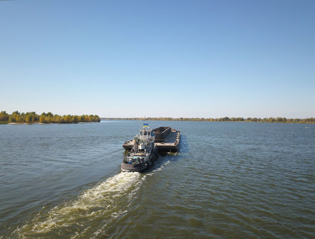 barge
