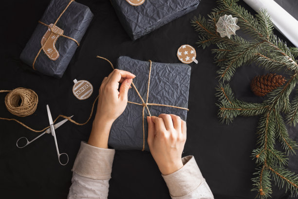 绿色包装盒创意礼品盒