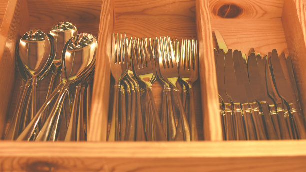 优雅精致餐具餐盘