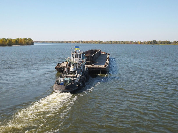 barge
