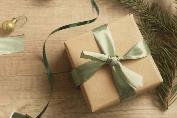 绿色包装盒创意礼品盒