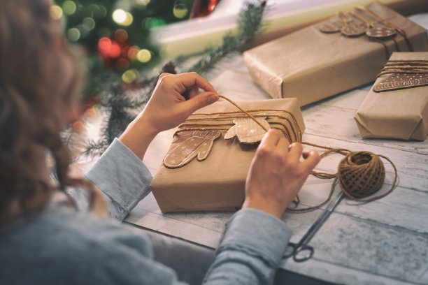 绿色包装盒创意礼品盒